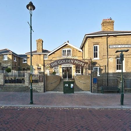 The Golden Hope Wetherspoon Hotel Ситингбърн Екстериор снимка